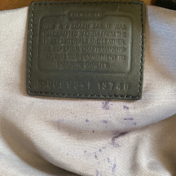 🦊 Coach black cloth and patent trim. - Picture 9 of 10